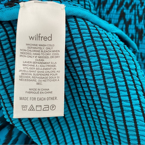 ARITZIA Wilfred Lilith Chiffon Cropped Blouse in Teal/Black, Size Medium - Picture 5 of 13